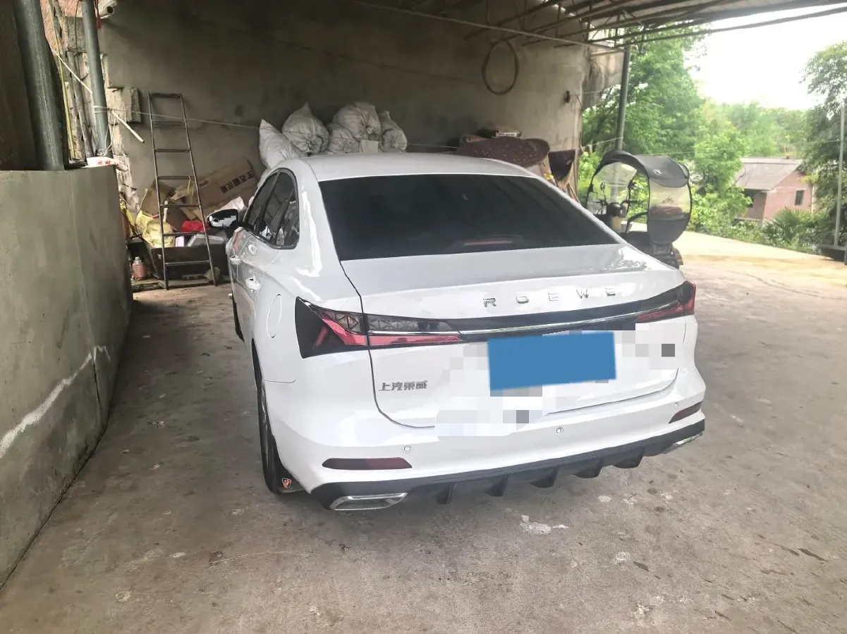 2024 Roewe i5 1.5L 129HP L4 CVT,autocango,china used car exporter,china ev exporter,chinese used car exporter,chinese used ev exporter