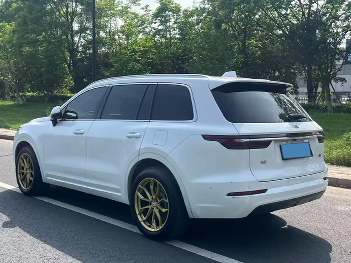 2021 Li ONE Range Extended 131HP REEV 40.5KWH,autocango,china used car exporter,china ev exporter,chinese used car exporter,chinese used ev exporter