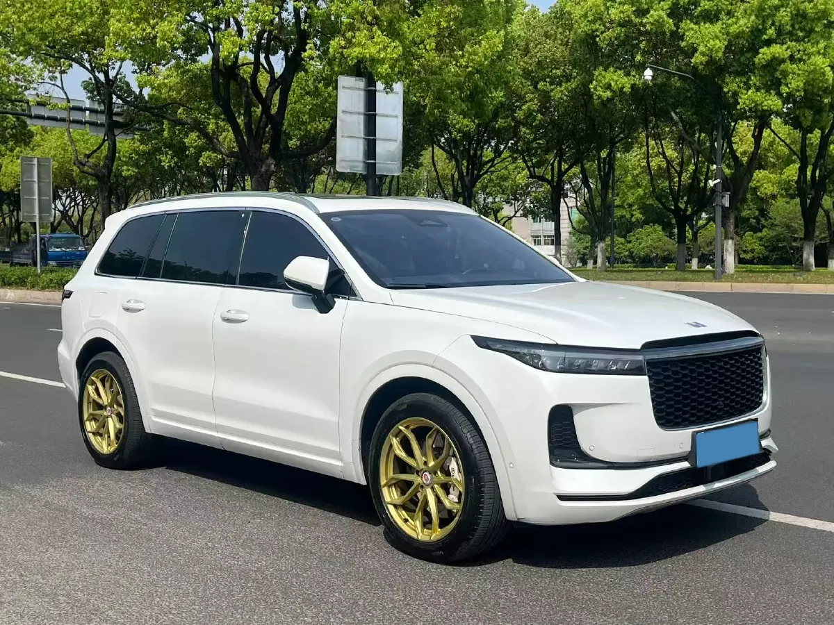 2021 Li ONE Range Extended 131HP REEV 40.5KWH,autocango,china used car exporter,china ev exporter,chinese used car exporter,chinese used ev exporter