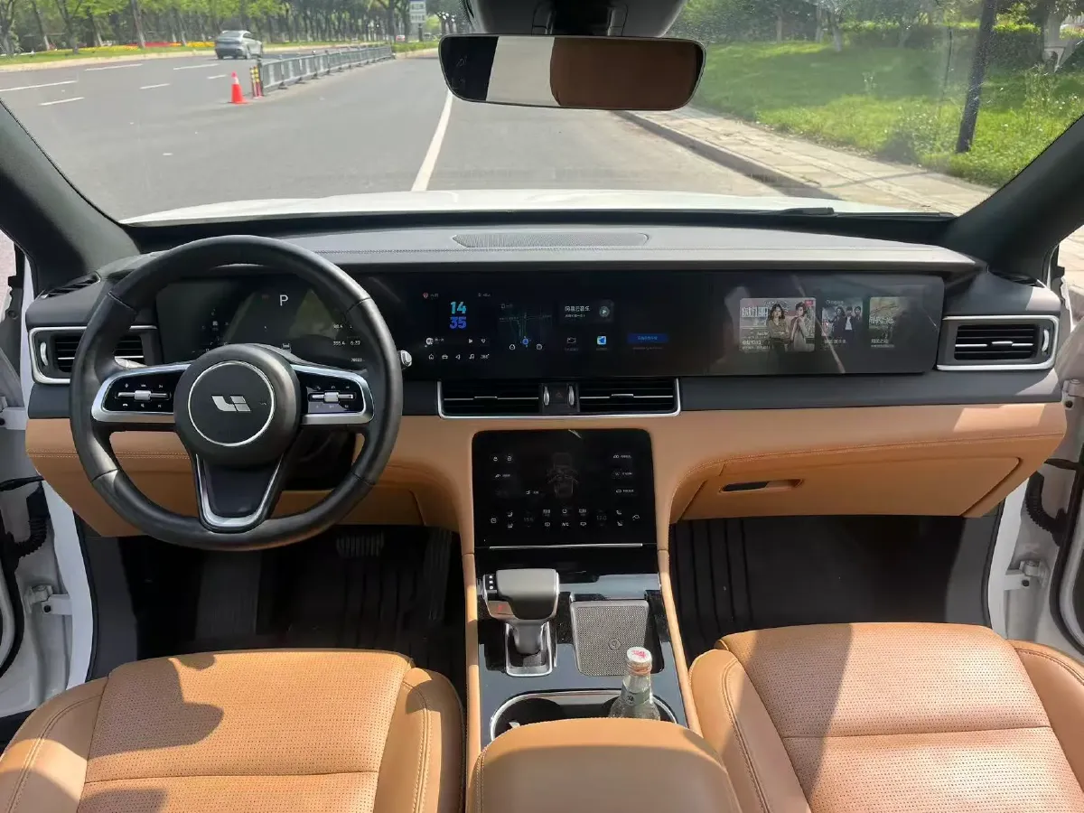 2021 Li ONE Range Extended 131HP REEV 40.5KWH,autocango,china used car exporter,china ev exporter,chinese used car exporter,chinese used ev exporter
