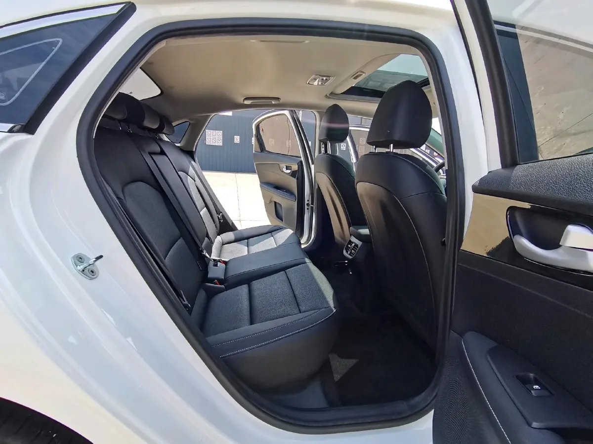 2021 Kia K3 1.5L 115HP L4 CVT,autocango,china used car exporter,china ev exporter,chinese used car exporter,chinese used ev exporter