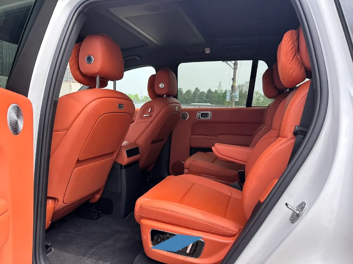 2025 Li L9 Range Extended 154HP REEV,autocango,china used car exporter,china ev exporter,chinese used car exporter,chinese used ev exporter