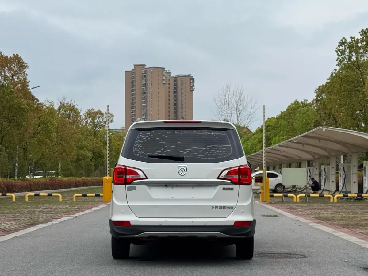 2016 BaoJun 730 1.5L 112HP L4 5MT,autocango,china used car exporter,china ev exporter,chinese used car exporter,chinese used ev exporter