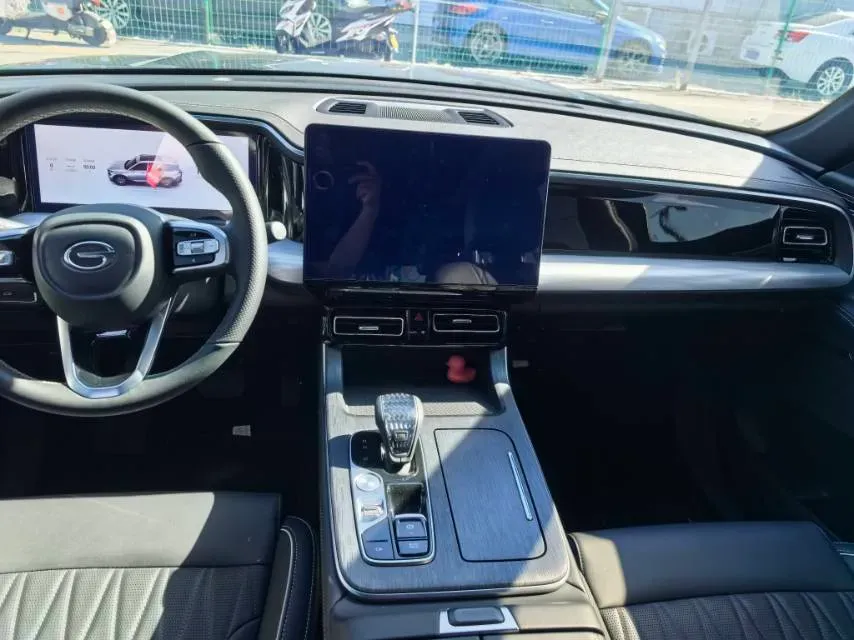 2025 GAC Trumpchi GS8 2.0T 252HP L4 8AT,autocango,china used car exporter,china ev exporter,chinese used car exporter,chinese used ev exporter