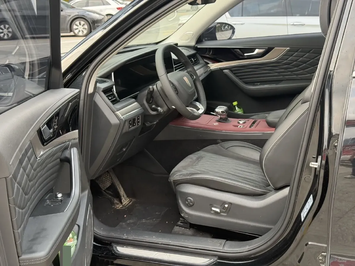 2022 HongQi HS5 2.0T 224HP L4 6AT,autocango,china used car exporter,china ev exporter,chinese used car exporter,chinese used ev exporter