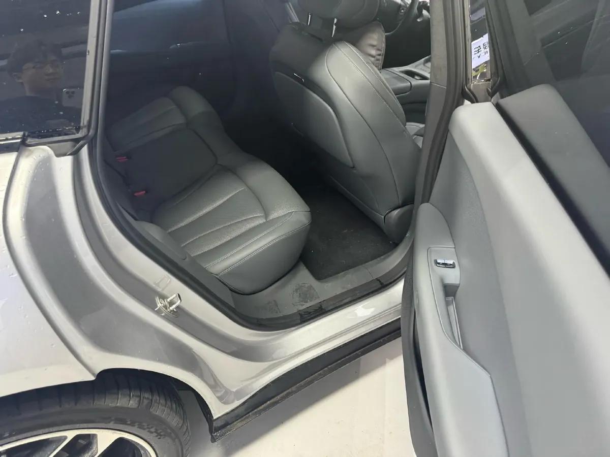 2024 Xpeng P7+ BEV 60.7KWH,autocango,china used car exporter,china ev exporter,chinese used car exporter,chinese used ev exporter