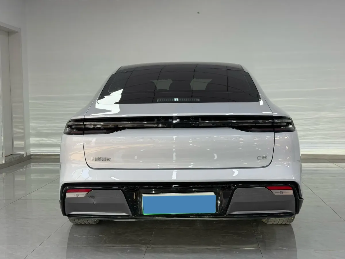 2024 Geely Galaxy E8 BEV 62KWH,autocango,china used car exporter,china ev exporter,chinese used car exporter,chinese used ev exporter