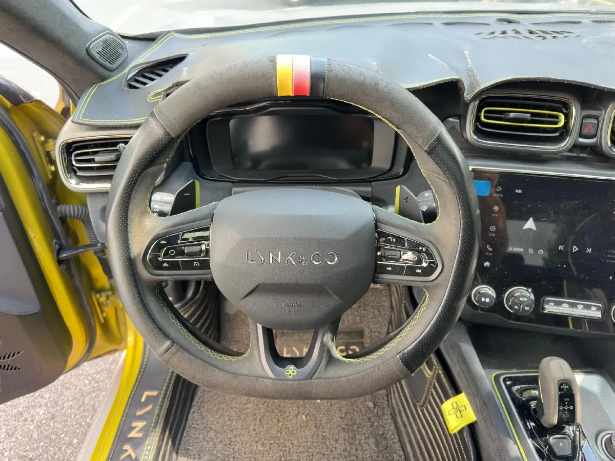 2019 LYNK&CO 03 2.0T 254HP L4 8AT,autocango,china used car exporter,china ev exporter,chinese used car exporter,chinese used ev exporter