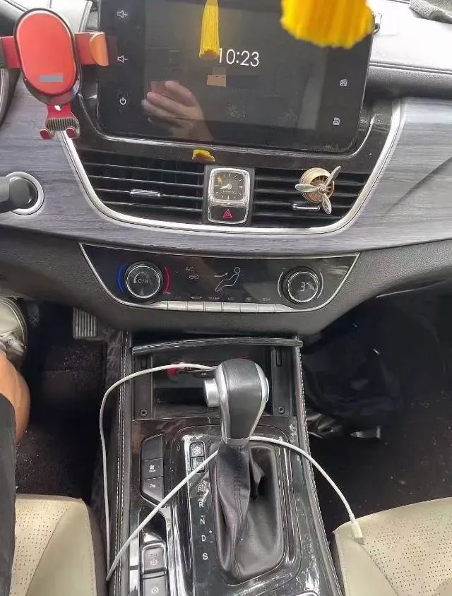 2019 BaoJun 730 1.5T 151HP L4 CVT,autocango,china used car exporter,china ev exporter,chinese used car exporter,chinese used ev exporter