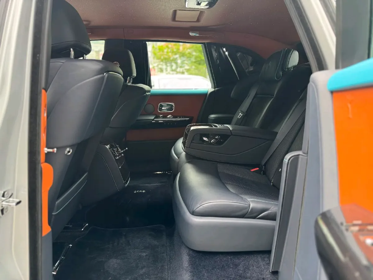 2018 Rolls-Royce Phantom 6.7T 571HP V12 8AT,autocango,china used car exporter,china ev exporter,chinese used car exporter,chinese used ev exporter