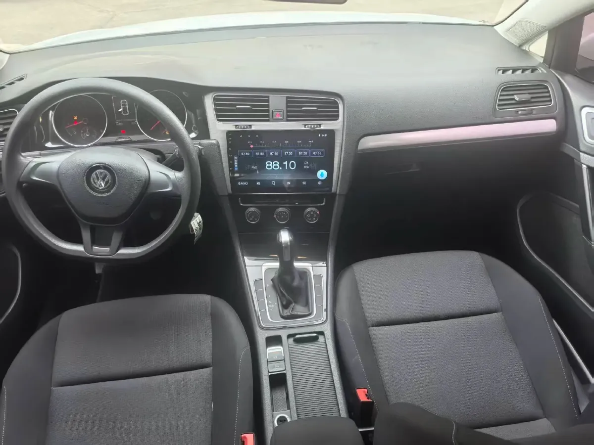 2019 Volkswagen Golf 1.6L 110HP L4 6AT,autocango,china used car exporter,china ev exporter,chinese used car exporter,chinese used ev exporter