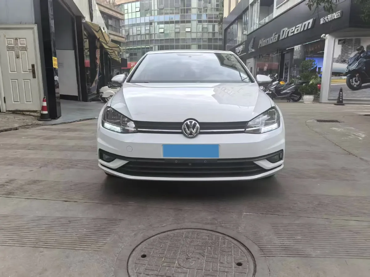 2019 Volkswagen Golf 1.6L 110HP L4 6AT,autocango,china used car exporter,china ev exporter,chinese used car exporter,chinese used ev exporter