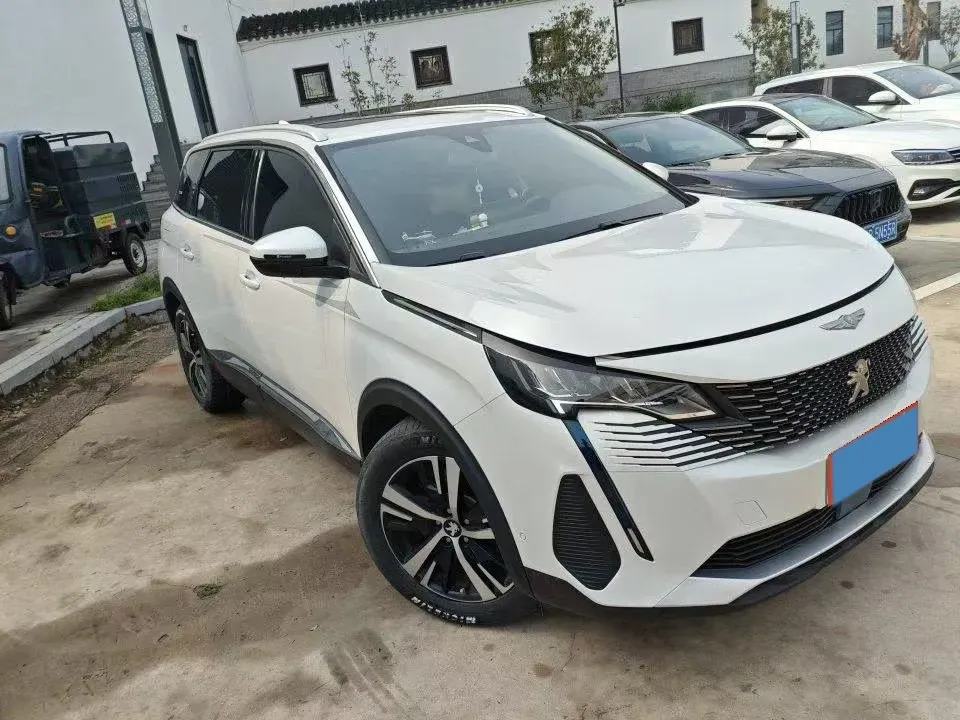 2021 Peugeot 5008 1.8T 211HP L4 8AT,autocango,china used car exporter,china ev exporter,chinese used car exporter,chinese used ev exporter
