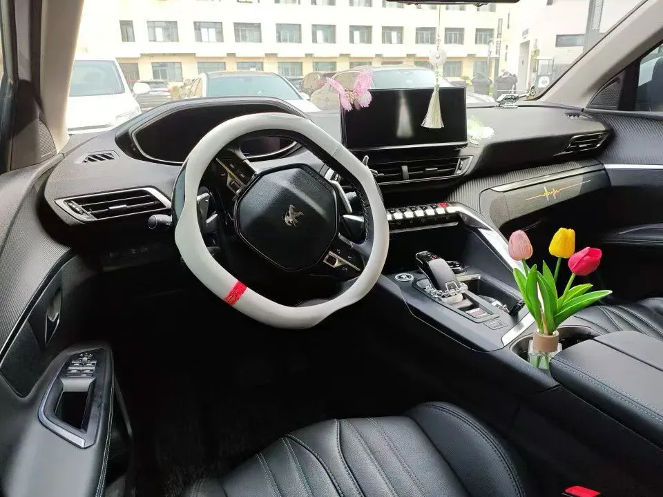 2021 Peugeot 5008 1.8T 211HP L4 8AT,autocango,china used car exporter,china ev exporter,chinese used car exporter,chinese used ev exporter