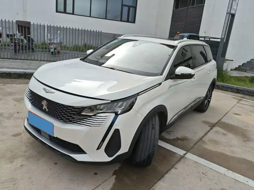 2021 Peugeot 5008 1.8T 211HP L4 8AT,autocango,china used car exporter,china ev exporter,chinese used car exporter,chinese used ev exporter