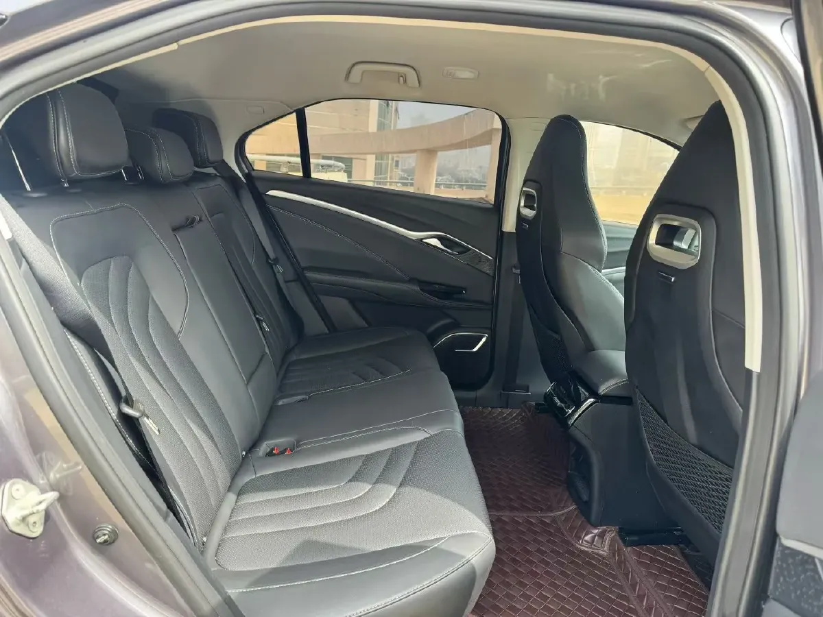 2021 Roewe RX5 1.5T 181HP L4 7DCT,autocango,china used car exporter,china ev exporter,chinese used car exporter,chinese used ev exporter