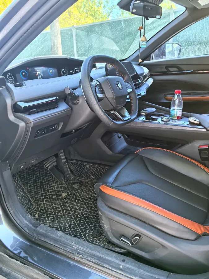 2023 ChangAn UNI-V 1.5T 188HP L4 7DCT,autocango,china used car exporter,china ev exporter,chinese used car exporter,chinese used ev exporter