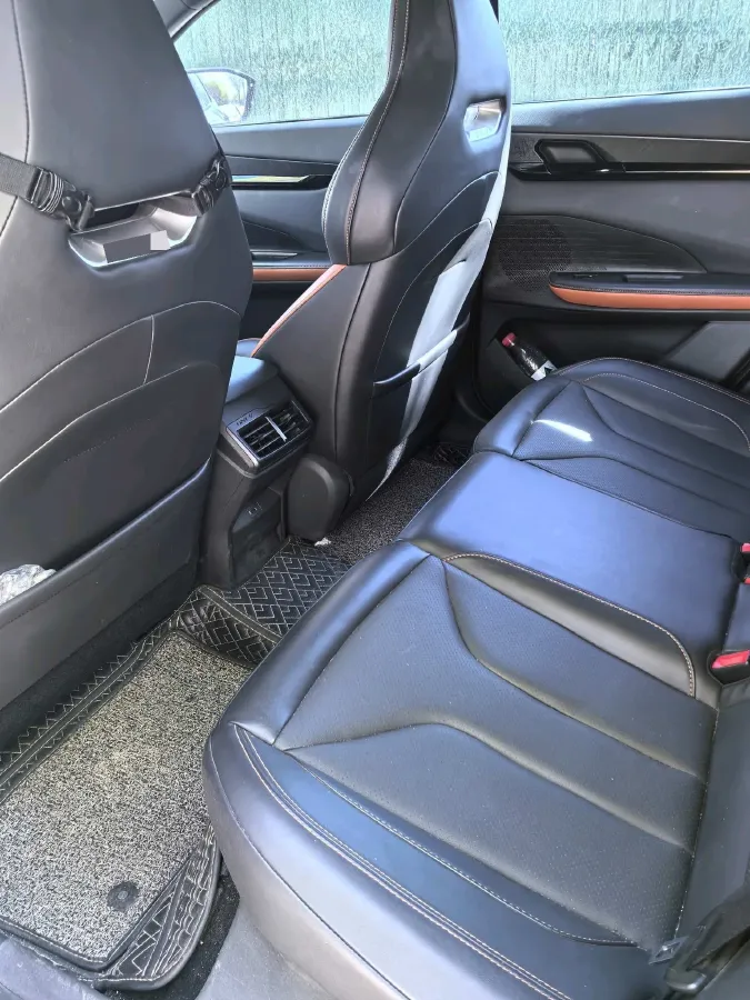 2023 ChangAn UNI-V 1.5T 188HP L4 7DCT,autocango,china used car exporter,china ev exporter,chinese used car exporter,chinese used ev exporter