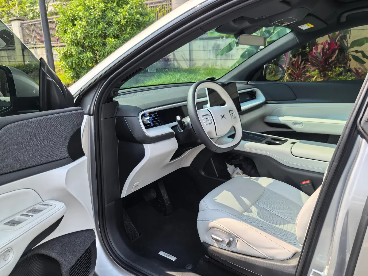 2023 Xpeng G6 BEV 87.5KWH,autocango,china used car exporter,china ev exporter,chinese used car exporter,chinese used ev exporter