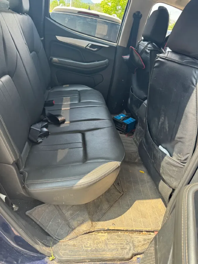 2022 Isuzu RE-MAX Jim 2.8T 120HP L4 5MT,autocango,china used car exporter,china ev exporter,chinese used car exporter,chinese used ev exporter