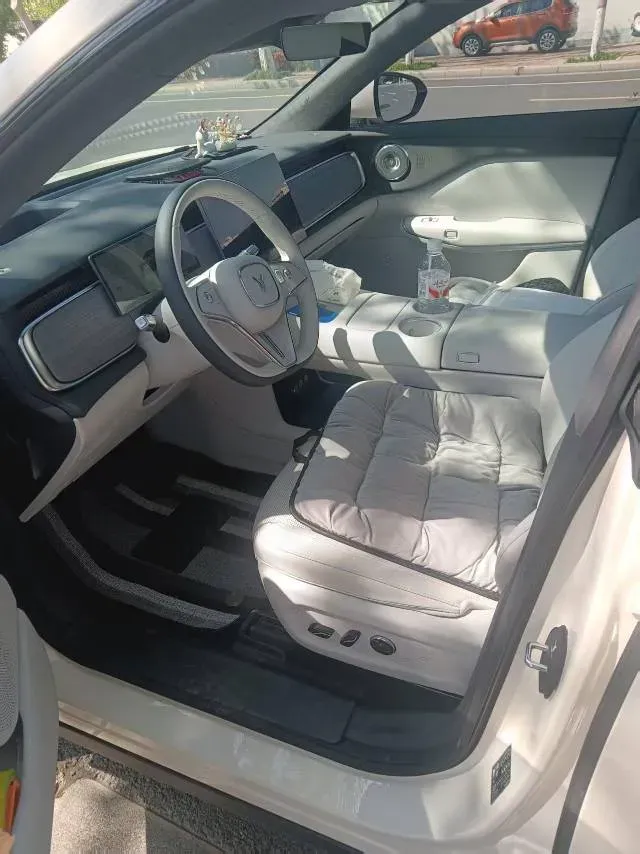 2024 Voyah ZhiYin BEV 79KWH,autocango,china used car exporter,china ev exporter,chinese used car exporter,chinese used ev exporter