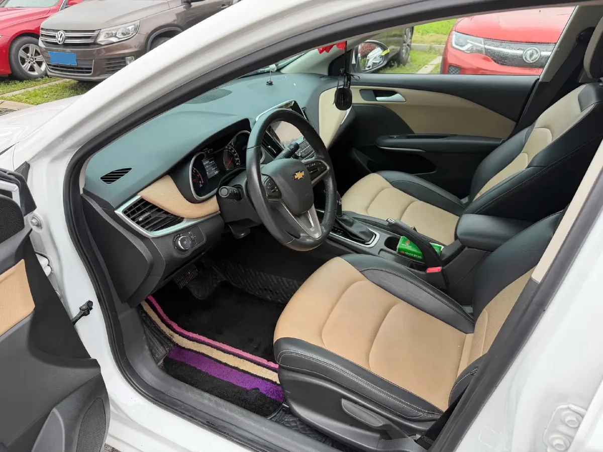 2021 Chevrolet Monza 1.5L 113HP L4 6AT,autocango,china used car exporter,china ev exporter,chinese used car exporter,chinese used ev exporter