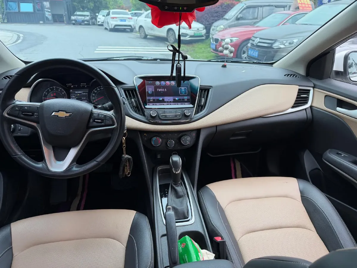 2021 Chevrolet Monza 1.5L 113HP L4 6AT,autocango,china used car exporter,china ev exporter,chinese used car exporter,chinese used ev exporter