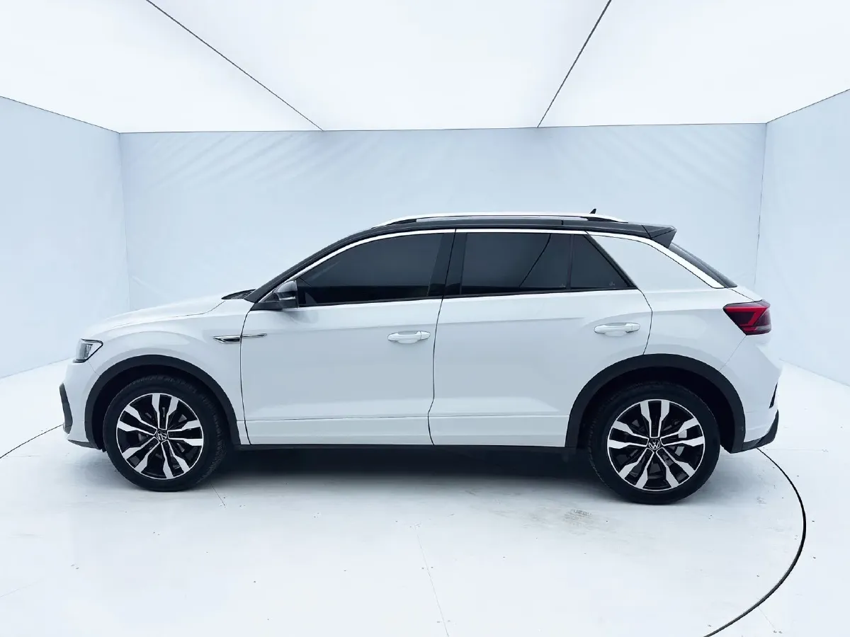 2022 Volkswagen T-Roc 1.4T 150HP L4 7DCT,autocango,china used car exporter,china ev exporter,chinese used car exporter,chinese used ev exporter