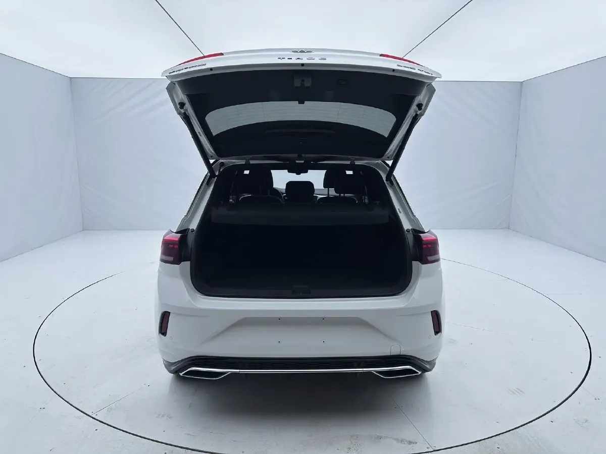 2022 Volkswagen T-Roc 1.4T 150HP L4 7DCT,autocango,china used car exporter,china ev exporter,chinese used car exporter,chinese used ev exporter