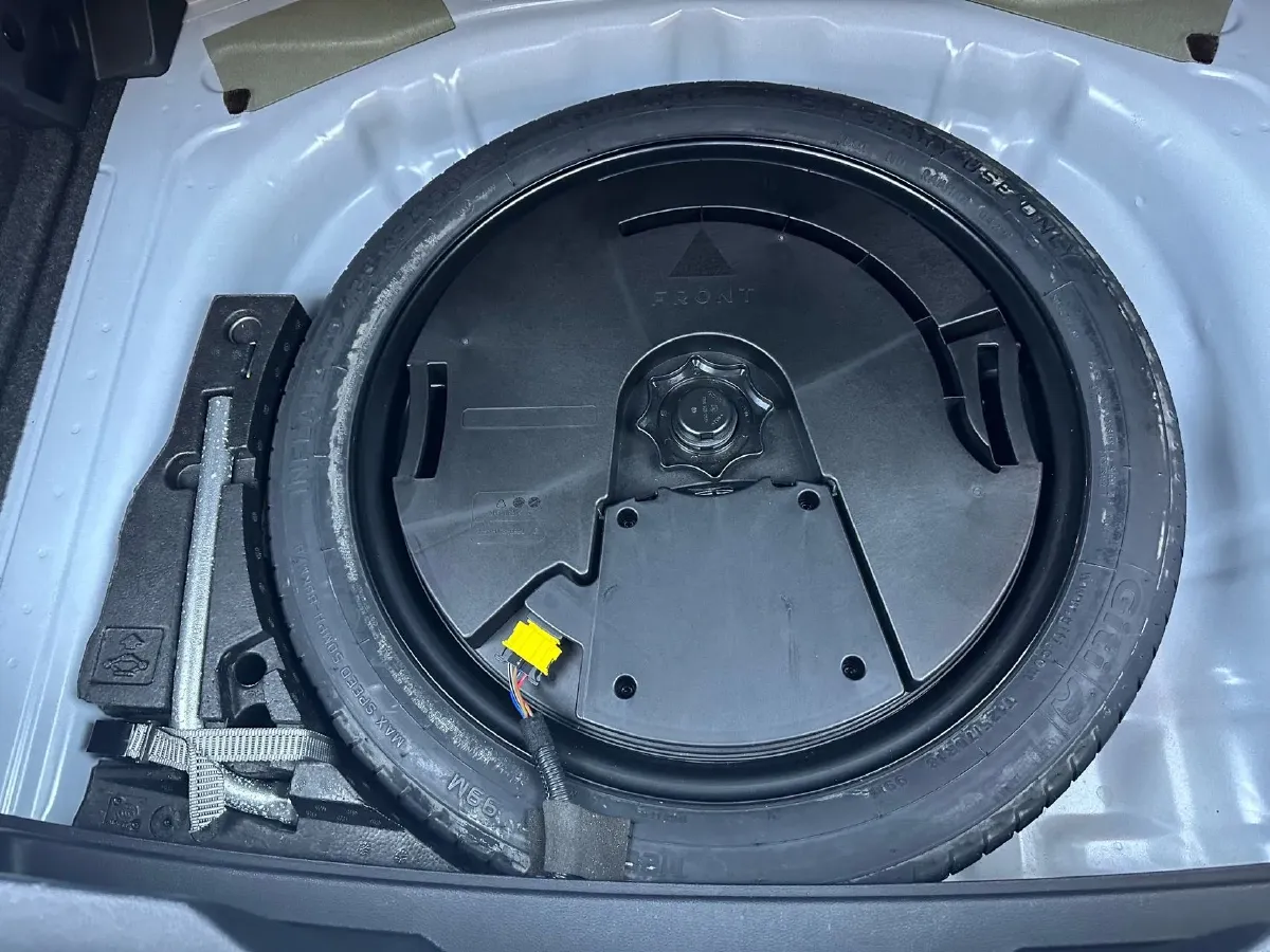 2022 Volkswagen T-Roc 1.4T 150HP L4 7DCT,autocango,china used car exporter,china ev exporter,chinese used car exporter,chinese used ev exporter