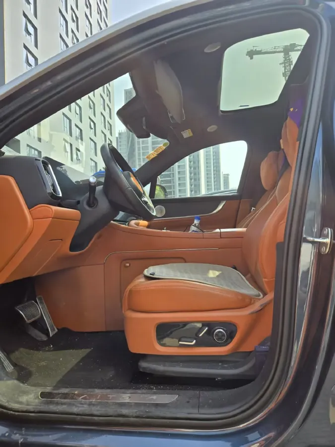 2024 AITO AITO M9 1.5T 152HP L4 REEV 52KWH,autocango,china used car exporter,china ev exporter,chinese used car exporter,chinese used ev exporter