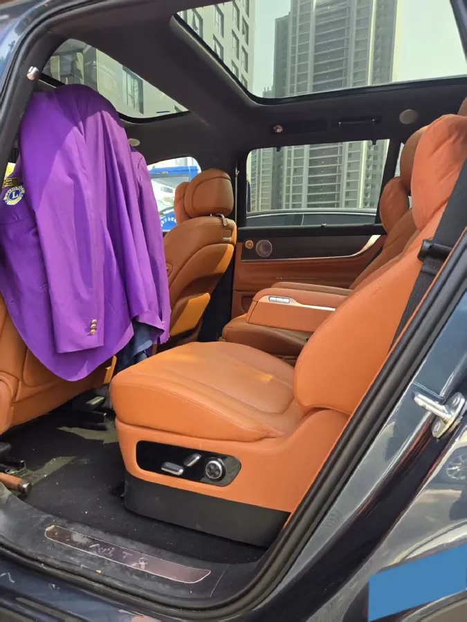 2024 AITO AITO M9 1.5T 152HP L4 REEV 52KWH,autocango,china used car exporter,china ev exporter,chinese used car exporter,chinese used ev exporter