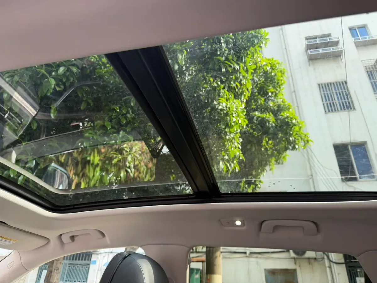 2019 HongQi HS5 2.0T 224HP L4 6AT,autocango,china used car exporter,china ev exporter,chinese used car exporter,chinese used ev exporter