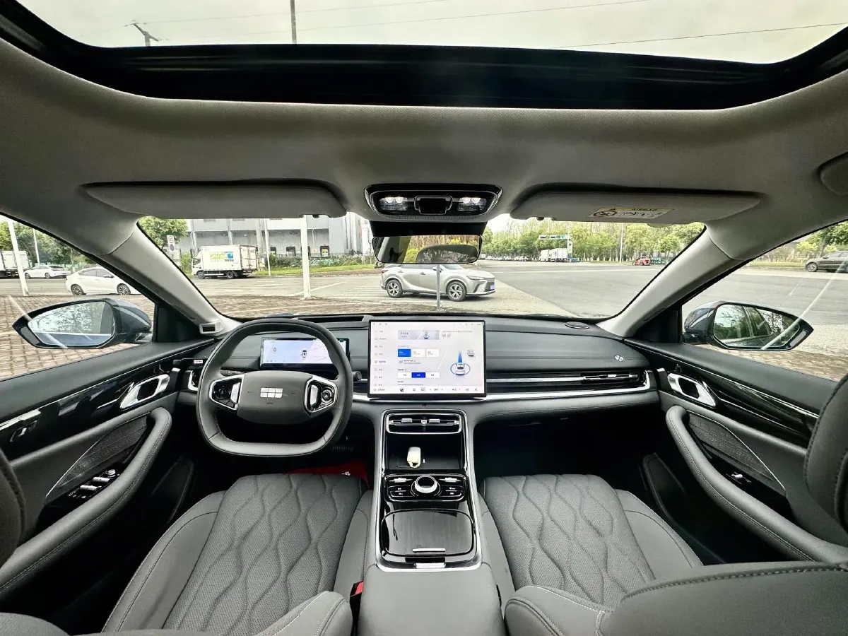 2025 Geely Galaxy A7 1.5L 112HP L4 1DHT PHEV,autocango,china used car exporter,china ev exporter,chinese used car exporter,chinese used ev exporter