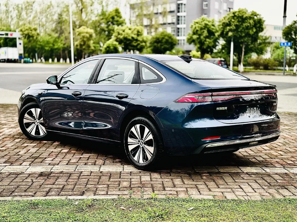 2025 Geely Galaxy A7 1.5L 112HP L4 1DHT PHEV,autocango,china used car exporter,china ev exporter,chinese used car exporter,chinese used ev exporter