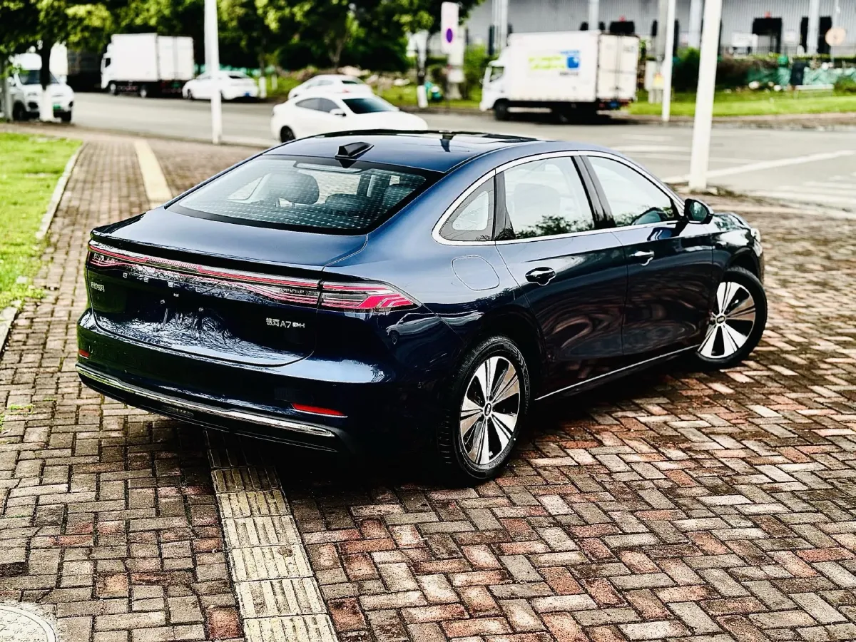 2025 Geely Galaxy A7 1.5L 112HP L4 1DHT PHEV,autocango,china used car exporter,china ev exporter,chinese used car exporter,chinese used ev exporter