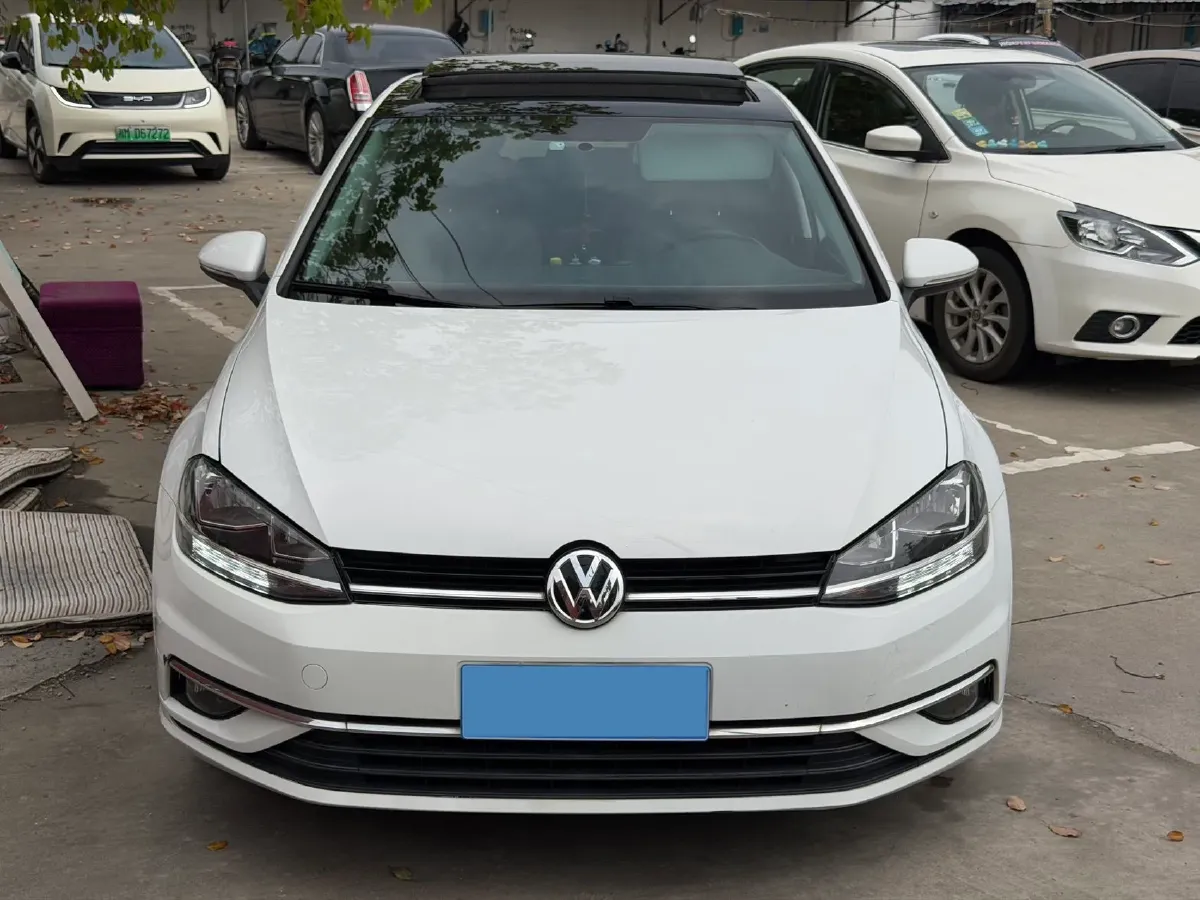 2018 Volkswagen Golf 1.6L 110HP L4 6AT,autocango,china used car exporter,china ev exporter,chinese used car exporter,chinese used ev exporter