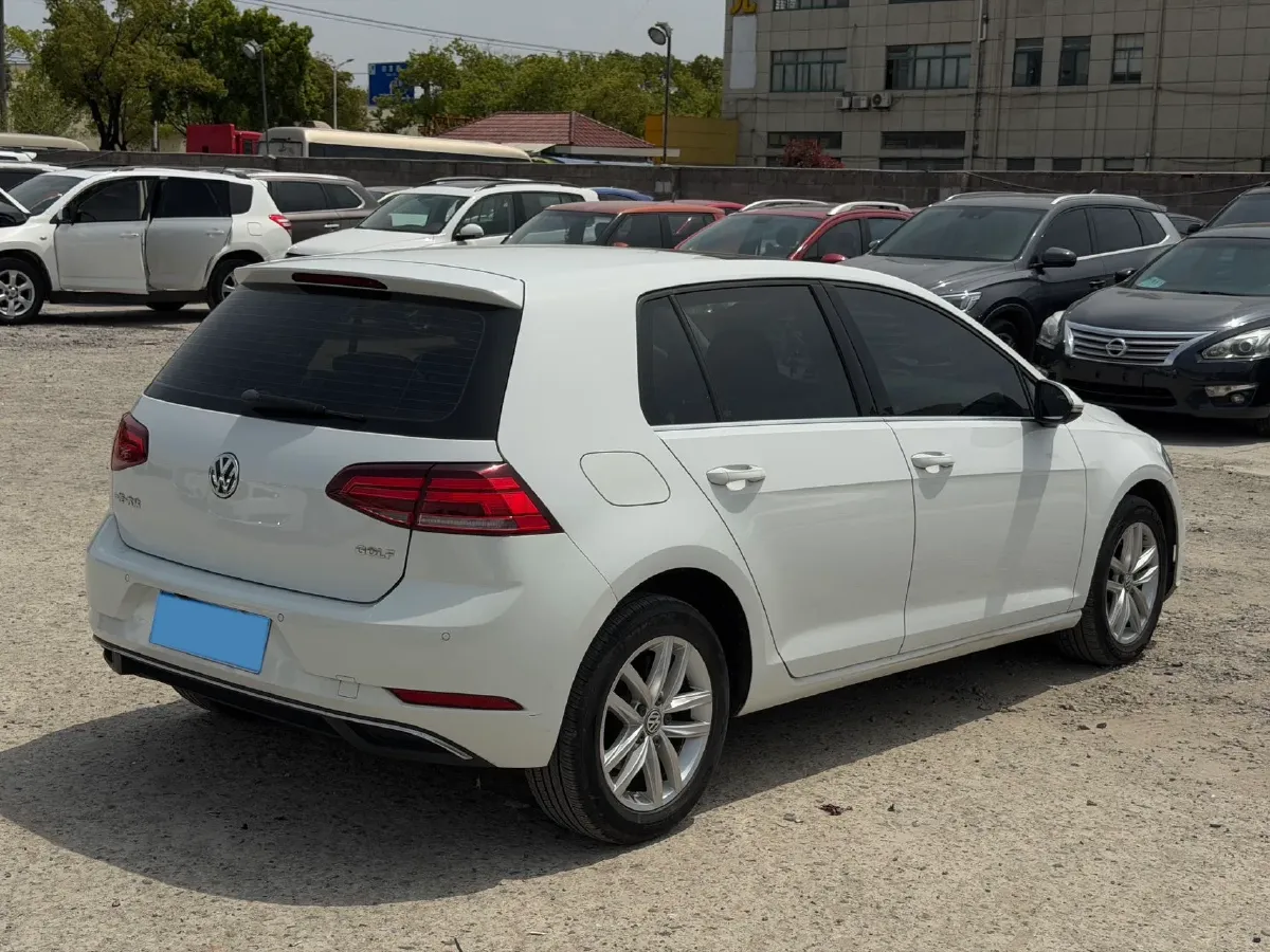 2018 Volkswagen Golf 1.6L 110HP L4 6AT,autocango,china used car exporter,china ev exporter,chinese used car exporter,chinese used ev exporter