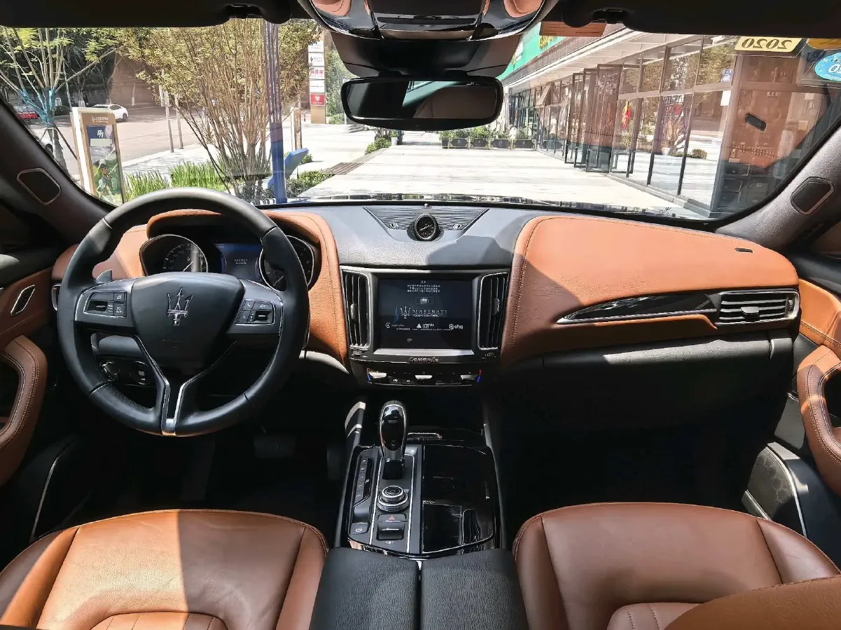 2018 Maserati Levante 3.0T 350HP V6 8AT,autocango,china used car exporter,china ev exporter,chinese used car exporter,chinese used ev exporter