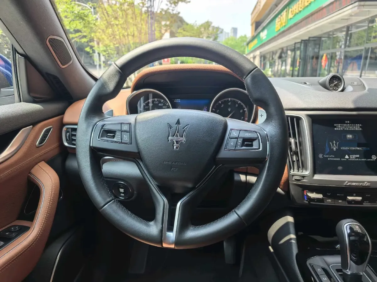 2018 Maserati Levante 3.0T 350HP V6 8AT,autocango,china used car exporter,china ev exporter,chinese used car exporter,chinese used ev exporter