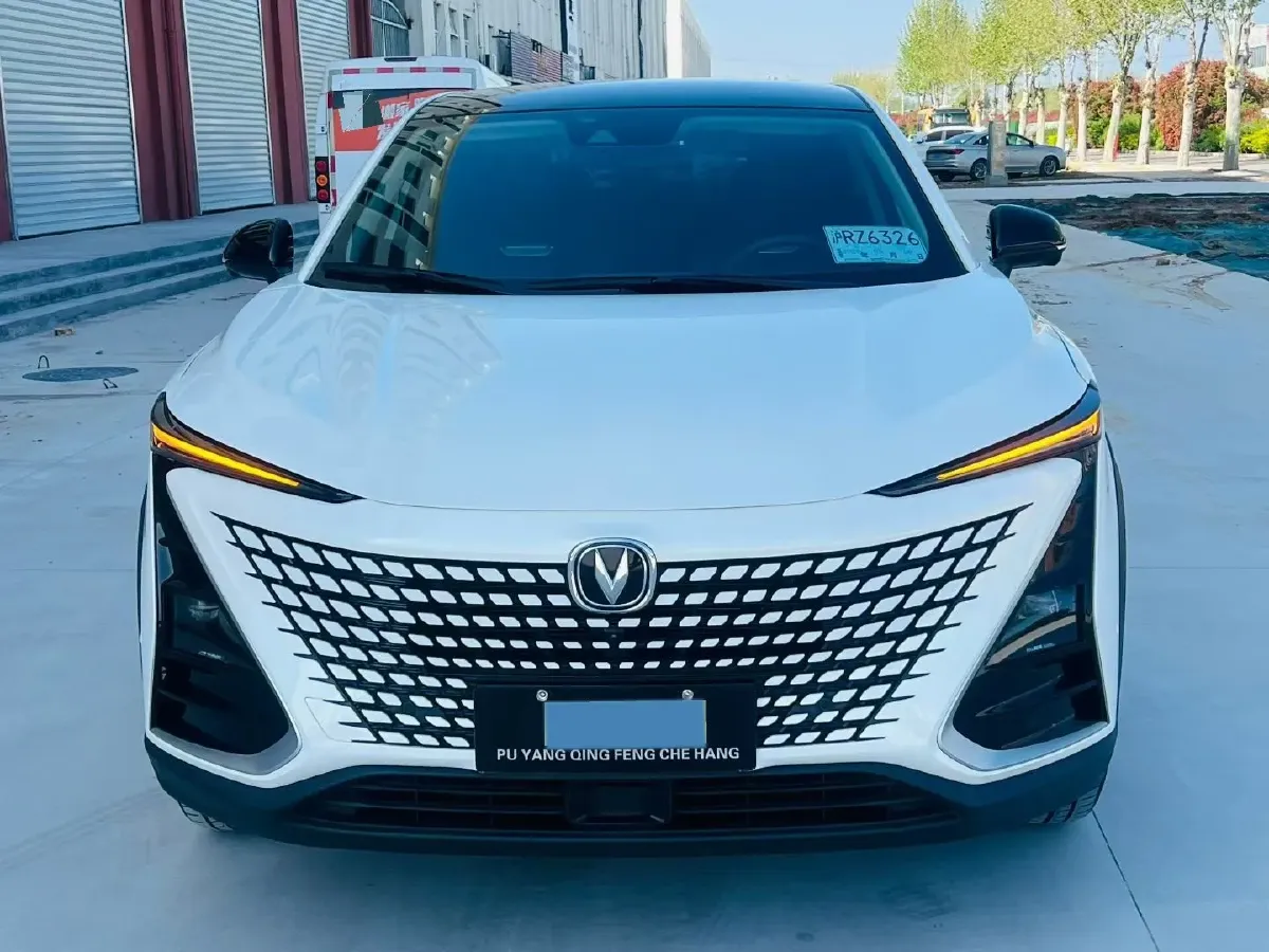 2020 ChangAn UNI-T 1.5T 180HP L4 7DCT,autocango,china used car exporter,china ev exporter,chinese used car exporter,chinese used ev exporter