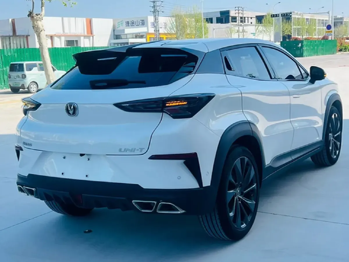 2020 ChangAn UNI-T 1.5T 180HP L4 7DCT,autocango,china used car exporter,china ev exporter,chinese used car exporter,chinese used ev exporter