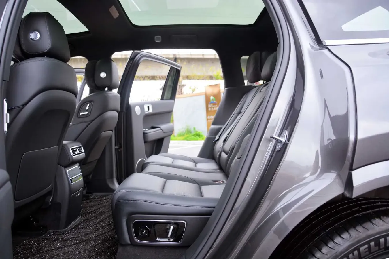 2023 Hyundai Palisade 3.5L 272HP V6 8AT,autocango,china used car exporter,china ev exporter,chinese used car exporter,chinese used ev exporter