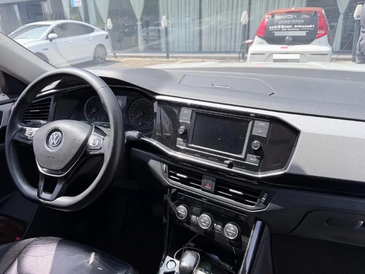 2019 Jeep Cherokee 2.0T 234HP L4 9AT,autocango,china used car exporter,china ev exporter,chinese used car exporter,chinese used ev exporter