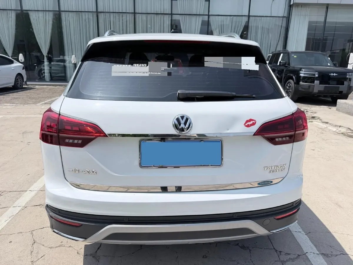 2019 Jeep Cherokee 2.0T 234HP L4 9AT,autocango,china used car exporter,china ev exporter,chinese used car exporter,chinese used ev exporter