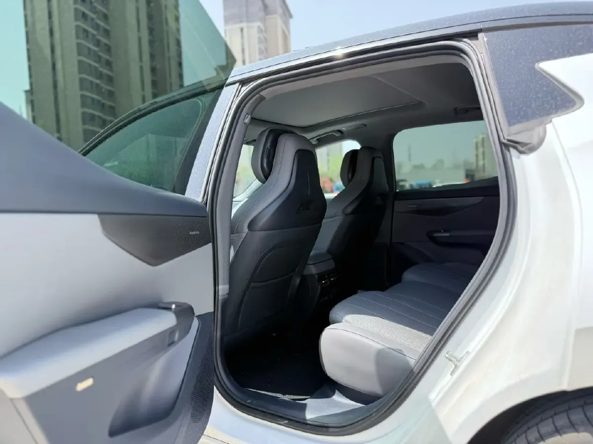 2025 BYD Han 1.5T 156HP L4 E-CVT PHEV,autocango,china used car exporter,china ev exporter,chinese used car exporter,chinese used ev exporter