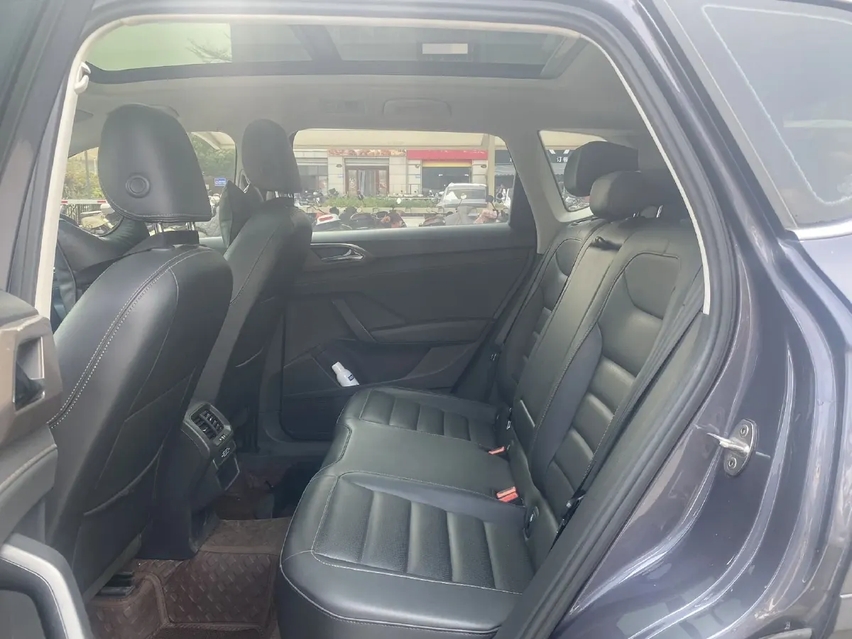 2021 Volkswagen Tharu 1.4T 150HP L4 7DCT,autocango,china used car exporter,china ev exporter,chinese used car exporter,chinese used ev exporter