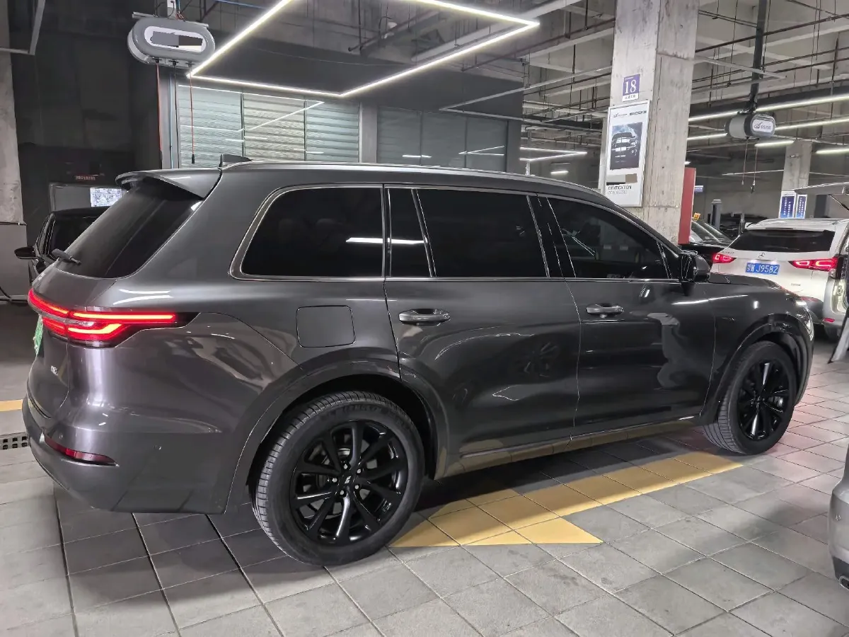 2021 Li ONE Range Extended 131HP REEV 40.5KWH,autocango,china used car exporter,china ev exporter,chinese used car exporter,chinese used ev exporter