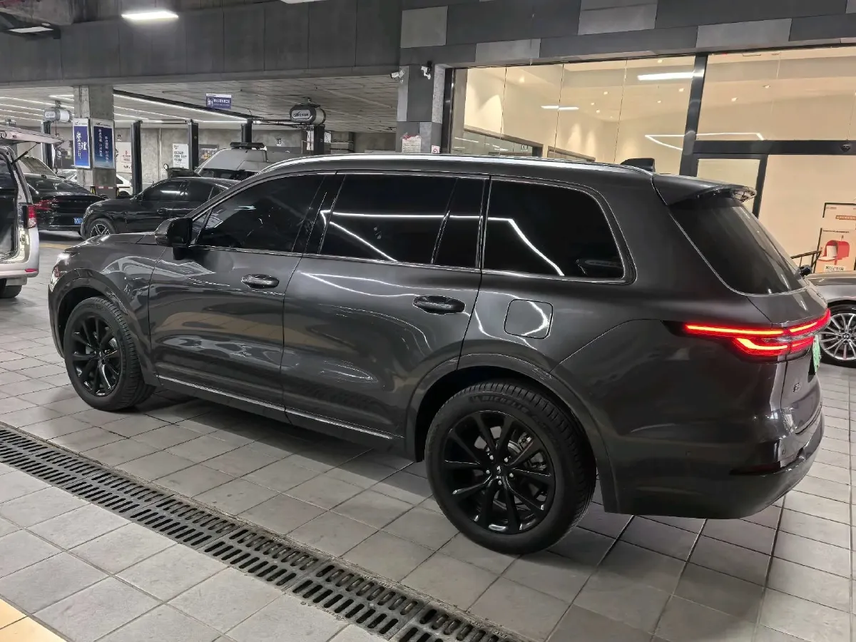 2021 Li ONE Range Extended 131HP REEV 40.5KWH,autocango,china used car exporter,china ev exporter,chinese used car exporter,chinese used ev exporter