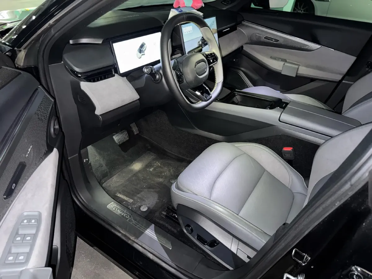 2025 LYNK&CO 08 EM-P 1.5T 163HP L4 3DHT PHEV 21.2KWH,autocango,china used car exporter,china ev exporter,chinese used car exporter,chinese used ev exporter